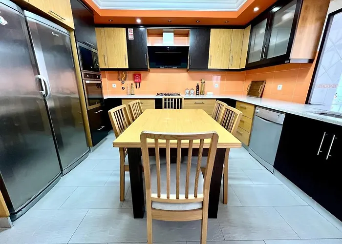 Casa Cabo Avelar T4 - * بينيش