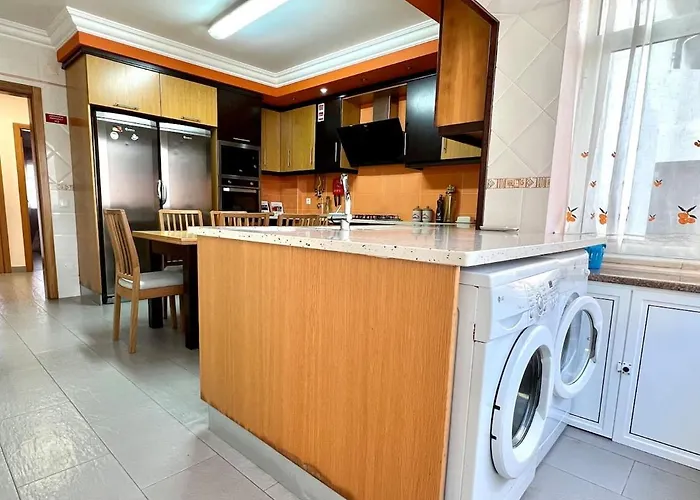 Casa Cabo Avelar T4 - * بينيش